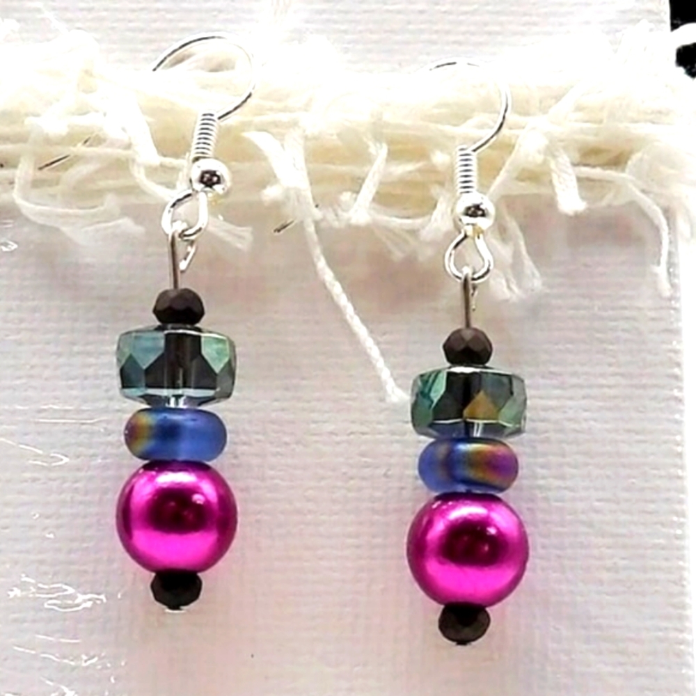 🆕️ Pearl & Crystal Earrings